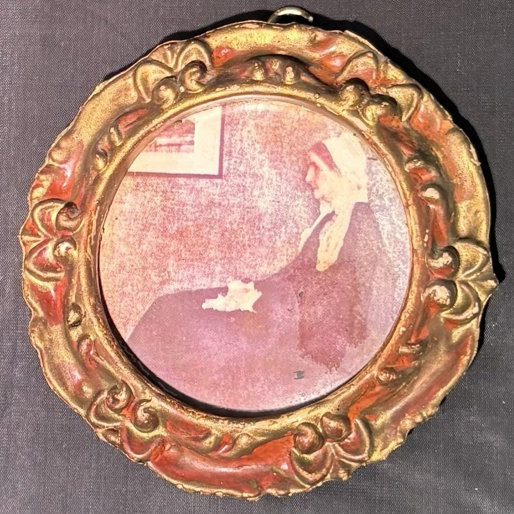 Vintage Ornate Mini Wall Plaque –Whistler's Mother –Gold Frame Shabby Chic Decor